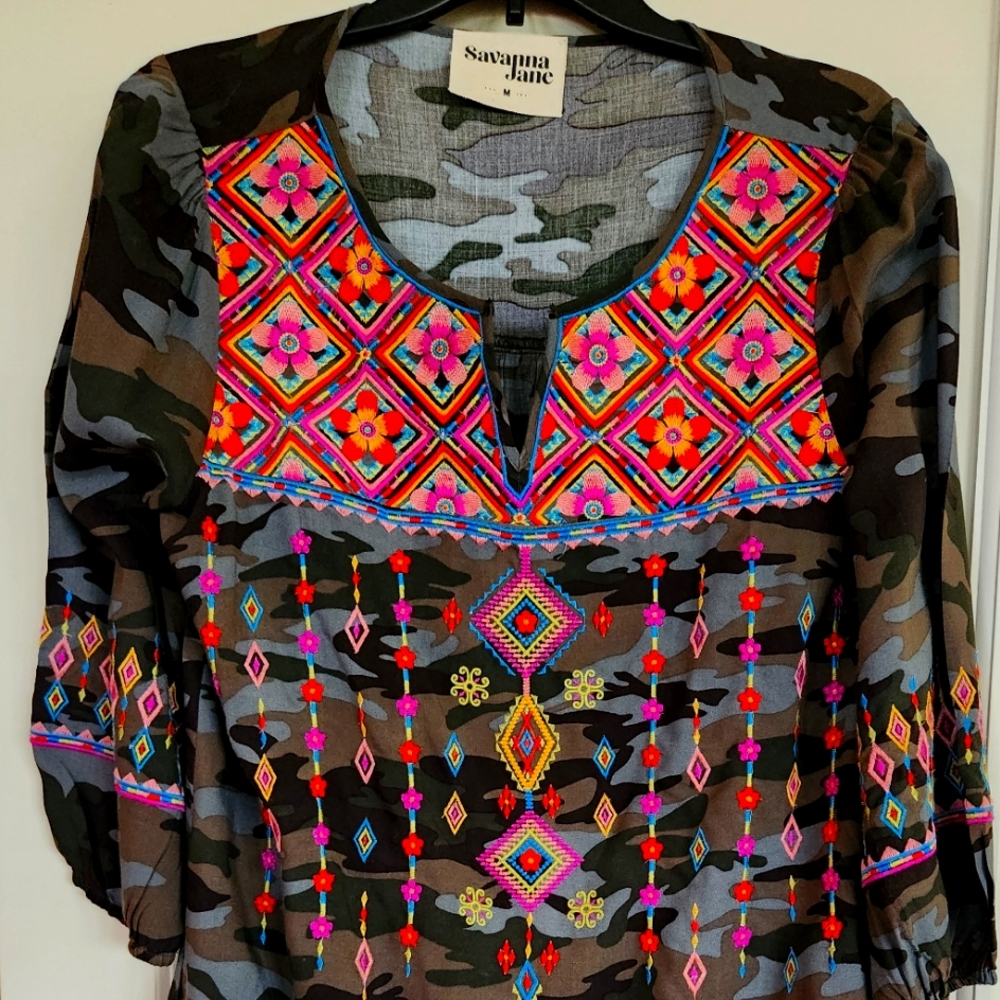 Savanah Jayne Women's top.  Size M